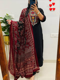 red salwar