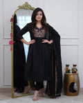 black salwar