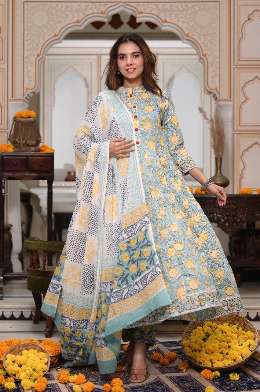 Hand Block Printed Maheshwari Silk Zari Border Suit Set-green
