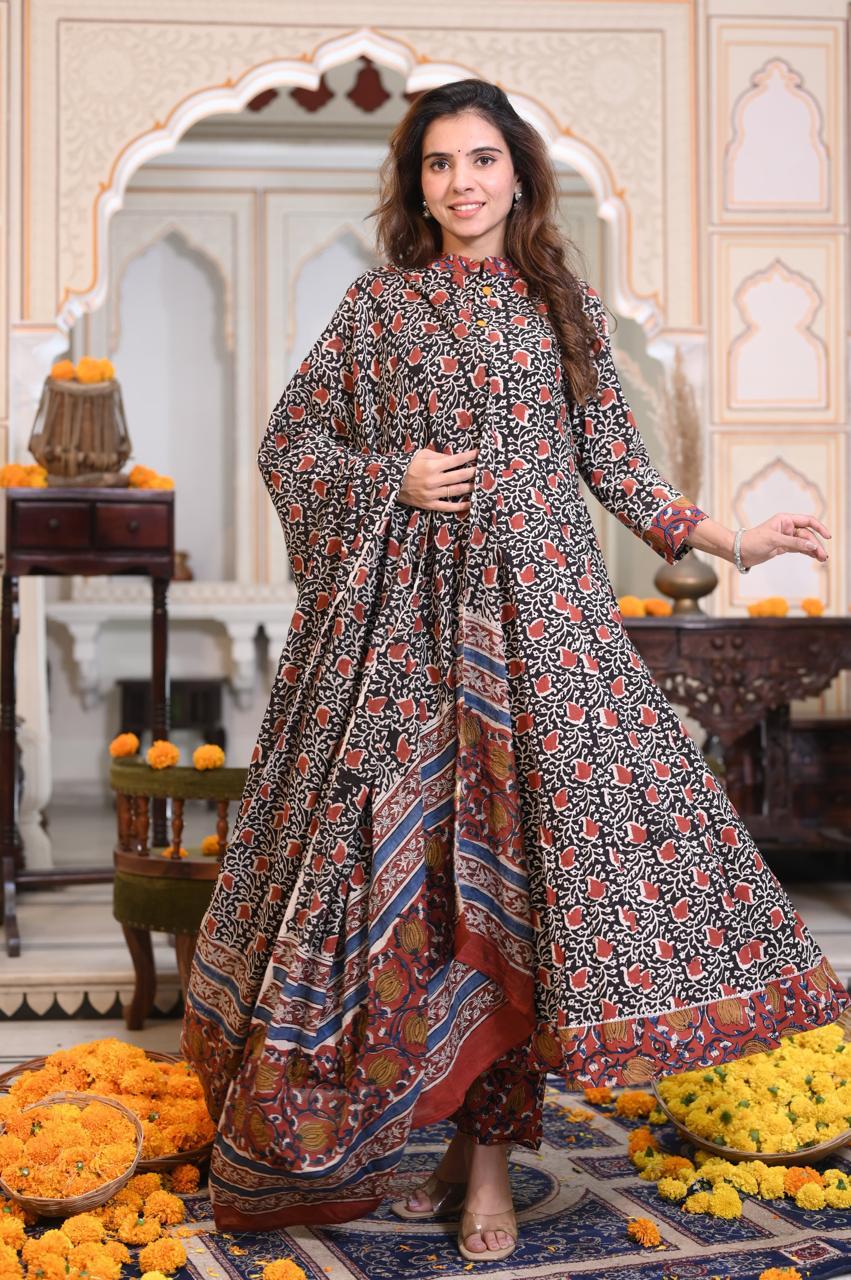 Hand Block Printed Maheshwari Silk Zari Border Suit Set-Black