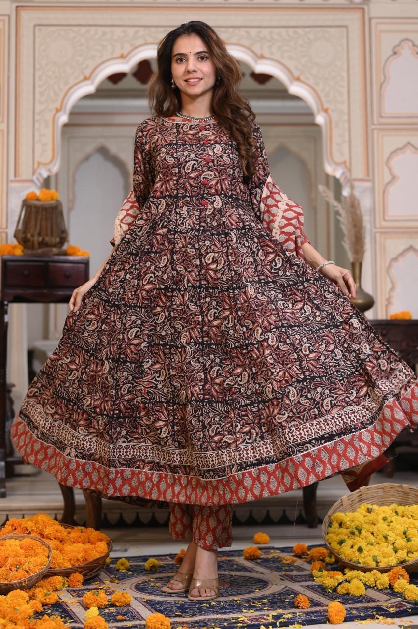 Hand Block Printed Maheshwari Silk Zari Border Suit Set-Black
